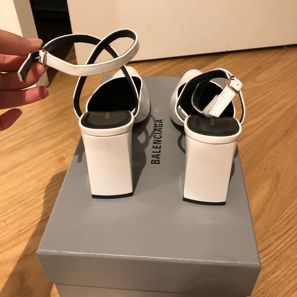 Balenciaga Round Toe Heels - Picture 3 of 4
